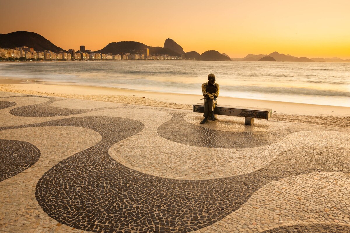 Linje Copacabana Wallpaper - Happywall